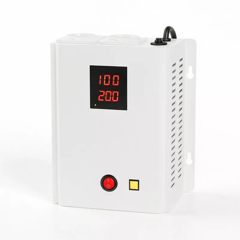 1,5kVA vægmonteret automatisk spændingsregulator